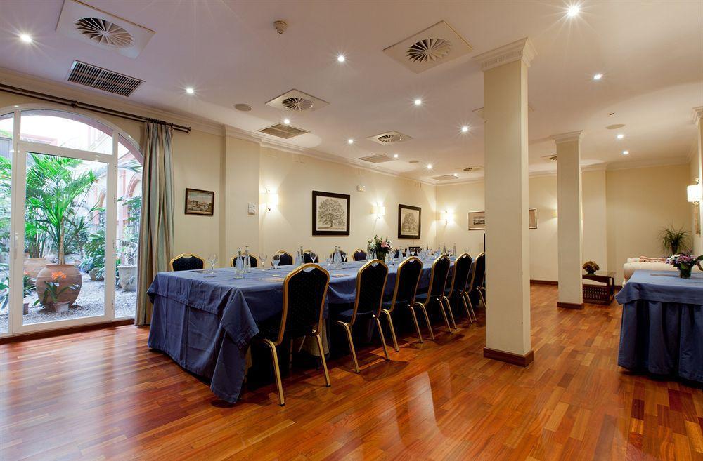 Hotel Dona Maria Seville Luaran gambar