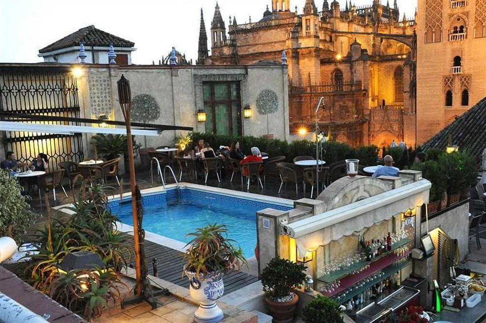 Hotel Dona Maria Seville Luaran gambar