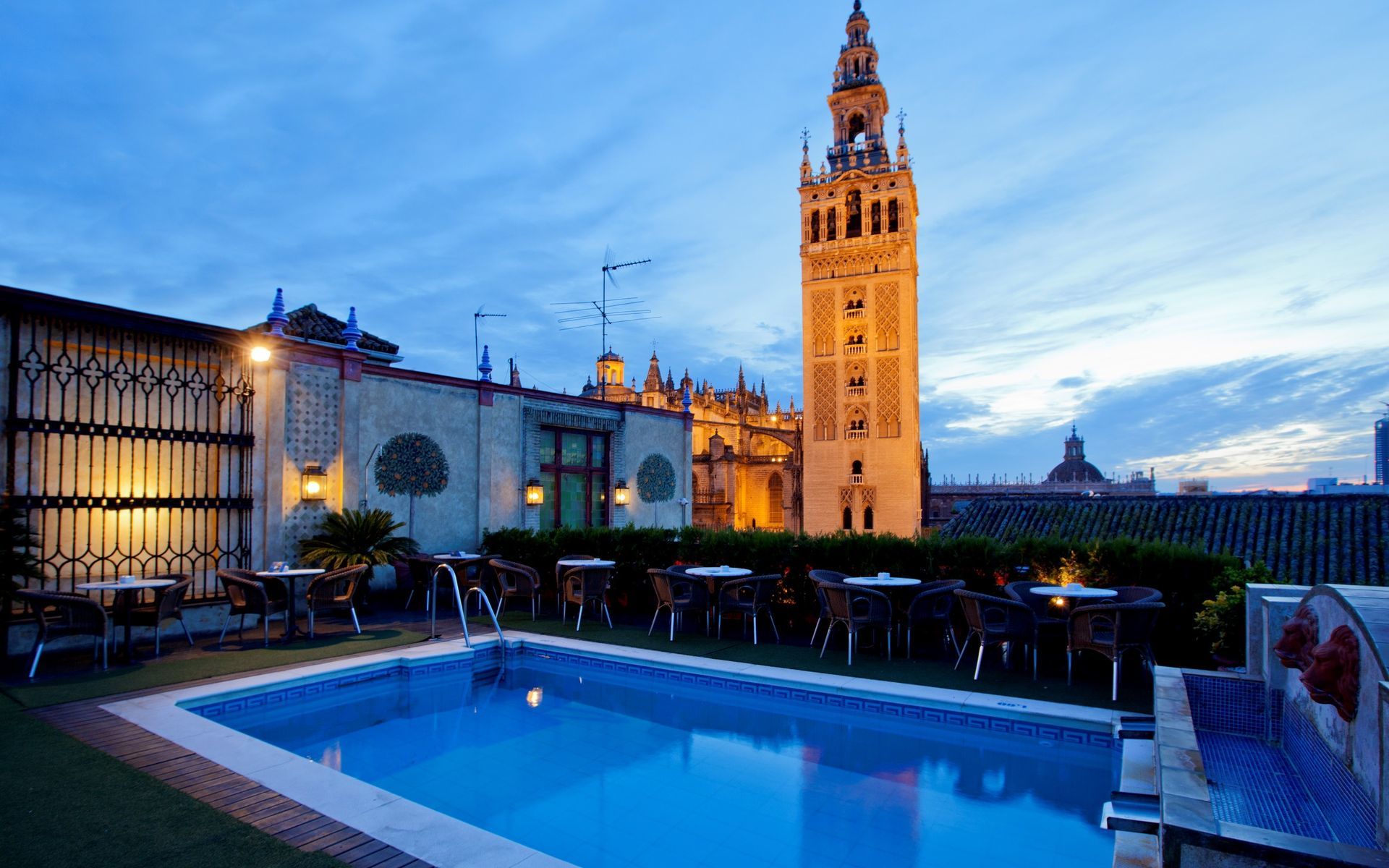 Hotel Dona Maria Seville Luaran gambar