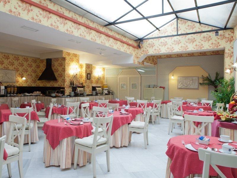 Hotel Dona Maria Seville Luaran gambar