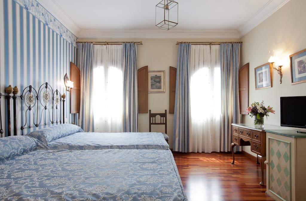Hotel Dona Maria Seville Luaran gambar
