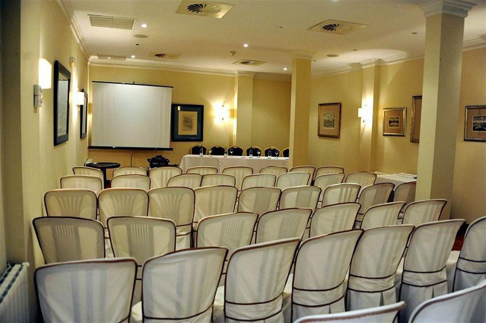 Hotel Dona Maria Seville Luaran gambar